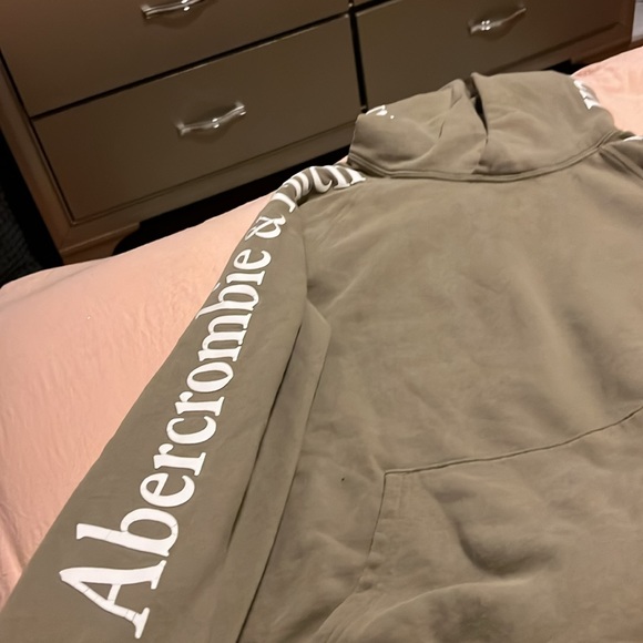 COPY - Boys hoodies tons of life left - Picture 2 of 4